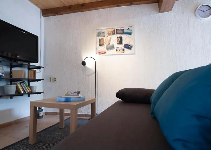 House Indy Apartman Rava