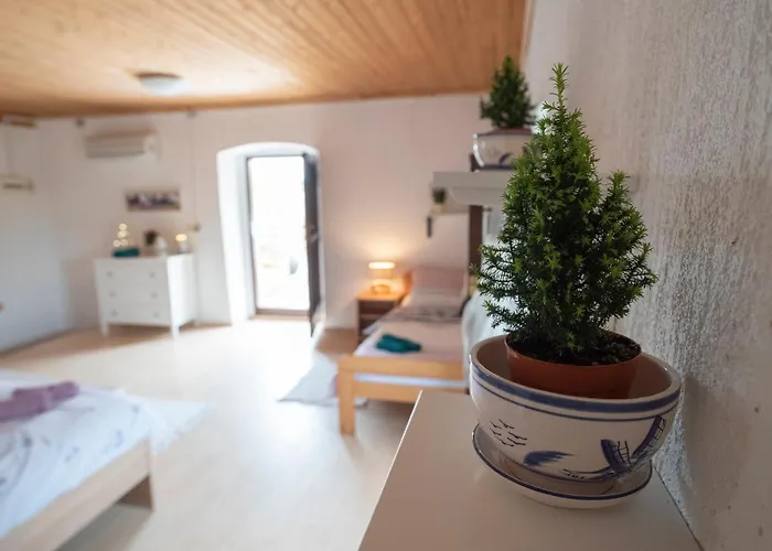 House Indy 아파트 *